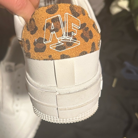 Nike Women's Air Force 1 Pixel SE White with Leopard Accents - Picture 6 of 11